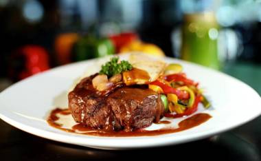 Neo Hotel Melawai by ASTON