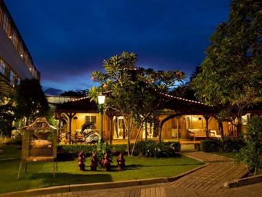 Sare Suites