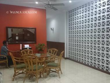 Wisma Shalom Guesthouse