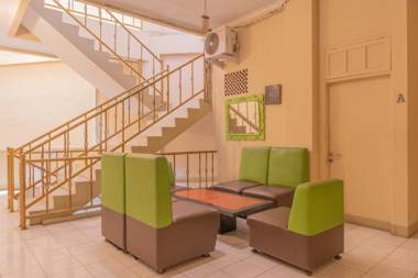 OYO 1111 Pasar Baru Inn