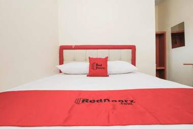 RedDoorz Plus @ Jalan Pemuda Jakarta