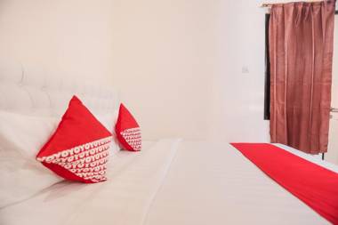 OYO 141 Fatmawati Cozy Residence