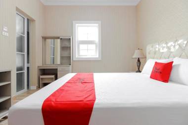 RedDoorz Plus @ Kwitang 2