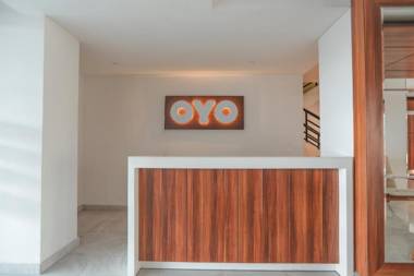 OYO Flagship 210 Amethyst Kemayoran