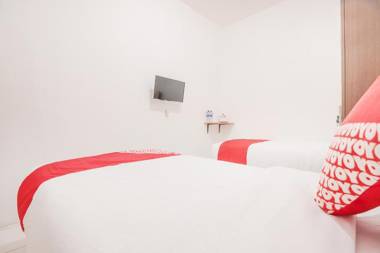 OYO 160 Lontar Residence