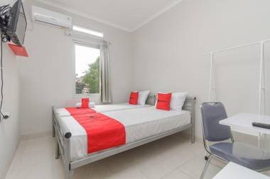 RedDoorz @ Cipete Raya