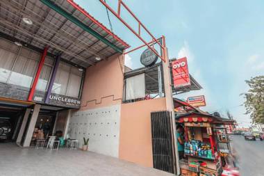 OYO 1319 Puspita Guesthouse