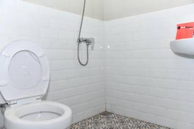 RedDoorz Plus @ Kemayoran