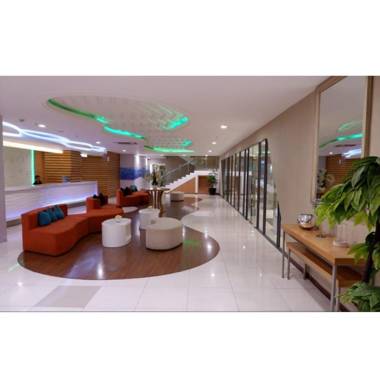 4 Bed Condo Sleeping by The Sea