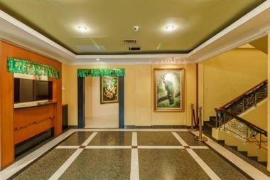 RedDoorz Plus near Dunia Fantasi Ancol