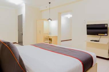 Vaccinated Staff - Collection O 6 Grand Palace Kemayoran