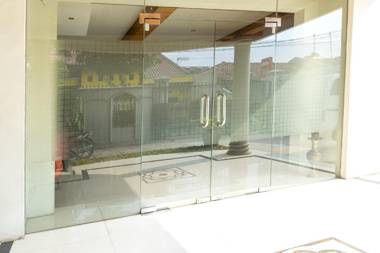 OYO 1421 Kasmaran Guest House Syariah