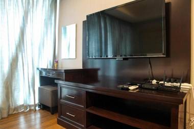 Elegant 1BR Kemang Village Apartment By Travelio