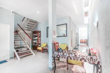 OYO 1555 Unik Guesthouse Syariah