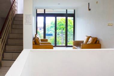 RedDoorz Syariah near Grand Galaxy Park