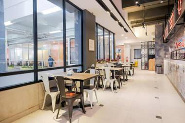 Sans Hotel Puri Indah Jakarta