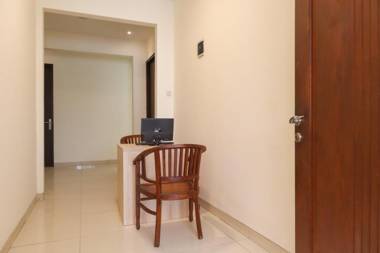 OYO 2768 Oq Residence