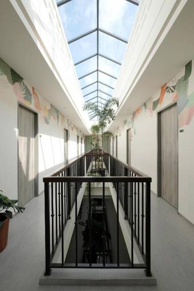 La Boheme Rooms and Coffee