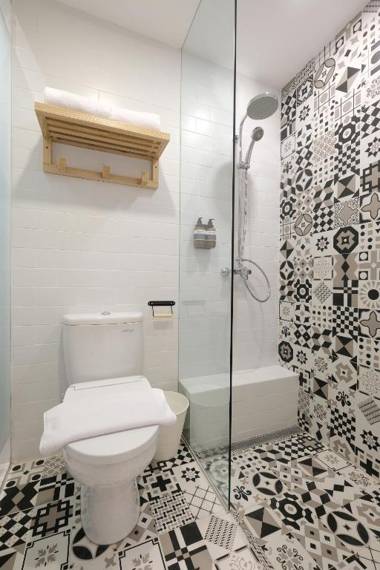 La Boheme Rooms and Coffee