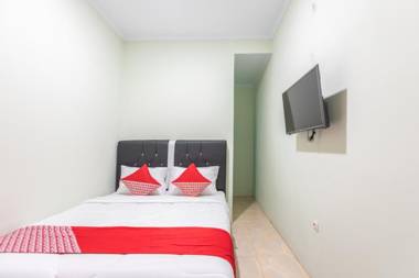 OYO 3132 Mahkota Sivali