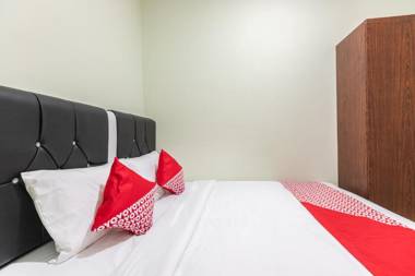 OYO 3132 Mahkota Sivali