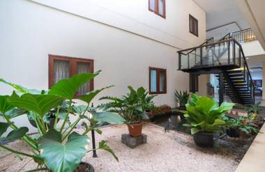 ARCS House Pakubuwono by Jambuluwuk