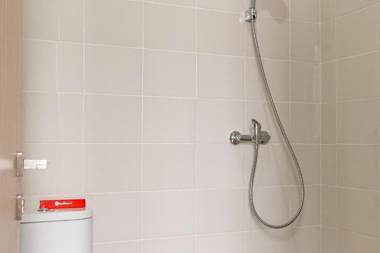 RedDoorz near Lippo Mall Puri