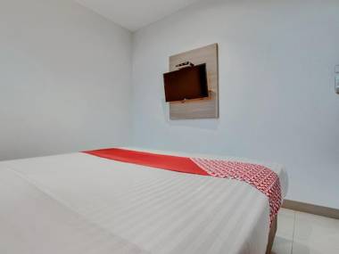 Vaccinated Staff - OYO 3735 Liv Hotel