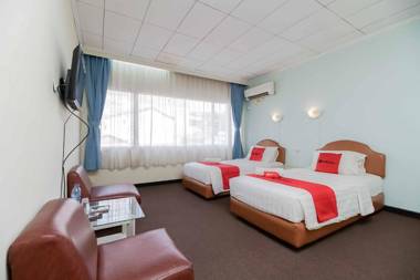 RedDoorz near Kebayoran Baru Blok S