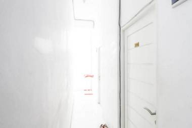 Snow White Residence RedPartner