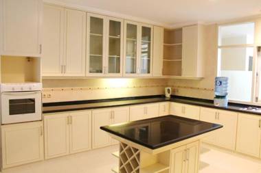 Kemang Utara Creative Villas