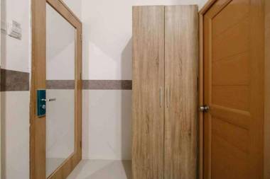 RedDoorz Syariah near Kota Cinema Mall Jatiasih