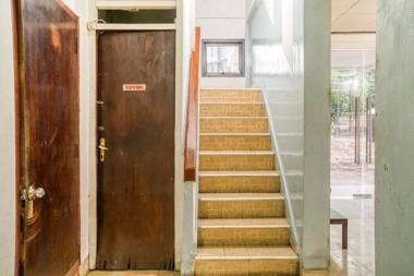 RedDoorz near Plaza Senayan