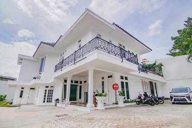 OYO 90342 Kemang Garden