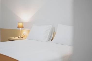 UROOMS Panglima Polim