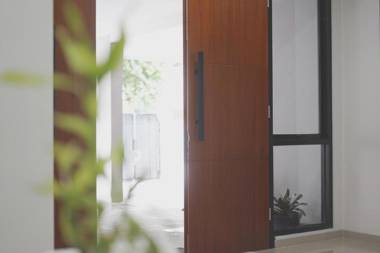 UROOMS Panglima Polim