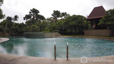 Comfort 2BR Apt at Cervino Village By Travelio