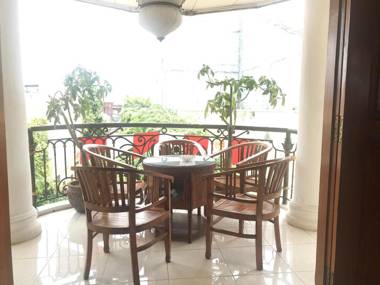 OYO 90094 Gayatri Residence