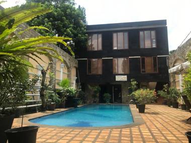 OYO 90094 Gayatri Residence