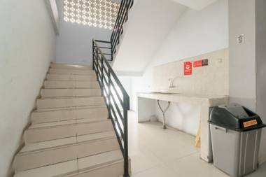 KoolKost Syariah near Kampus Utama Universitas Budi Luhur