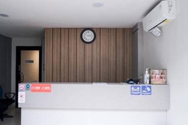 Urbanview Hotel Slipi Inn Palmerah