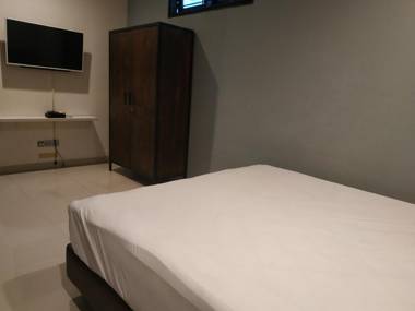 OYO 90438 Mampang 34 Residence