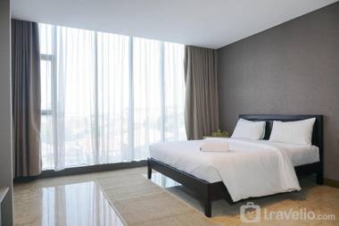 Luxurious 1BR @ L'Avenue Apartment By Travelio