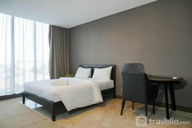 Luxurious 1BR @ L'Avenue Apartment By Travelio