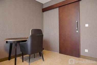 Luxurious 1BR @ L'Avenue Apartment By Travelio