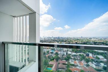 SOLEIL by Kozystay  2BR Apartment in Kemang