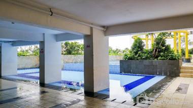 Modern 2BR Bassura City near Mall By Travelio