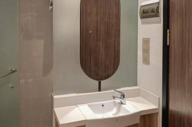 U Stay Style Batik RedPartner