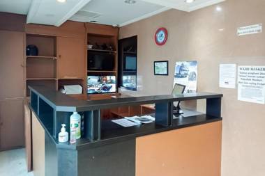 RedDoorz near Stasiun Juanda Jakarta