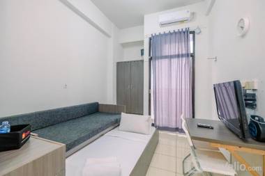 Comfort & Minimalist Studio at Dave By Travelio